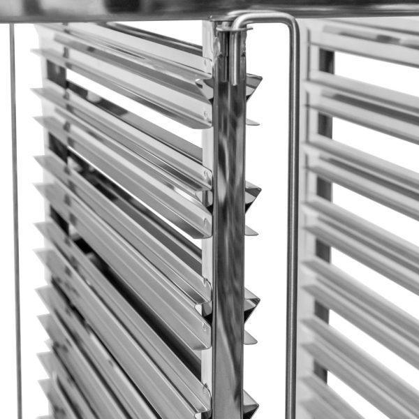Baking tray trolley
