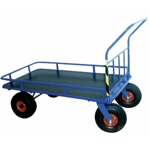 Platform trolley with inflatable wheels